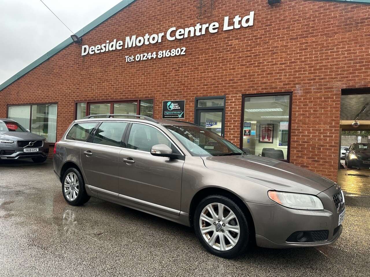 2009 VOLVO V70 2009 VOLVO V70