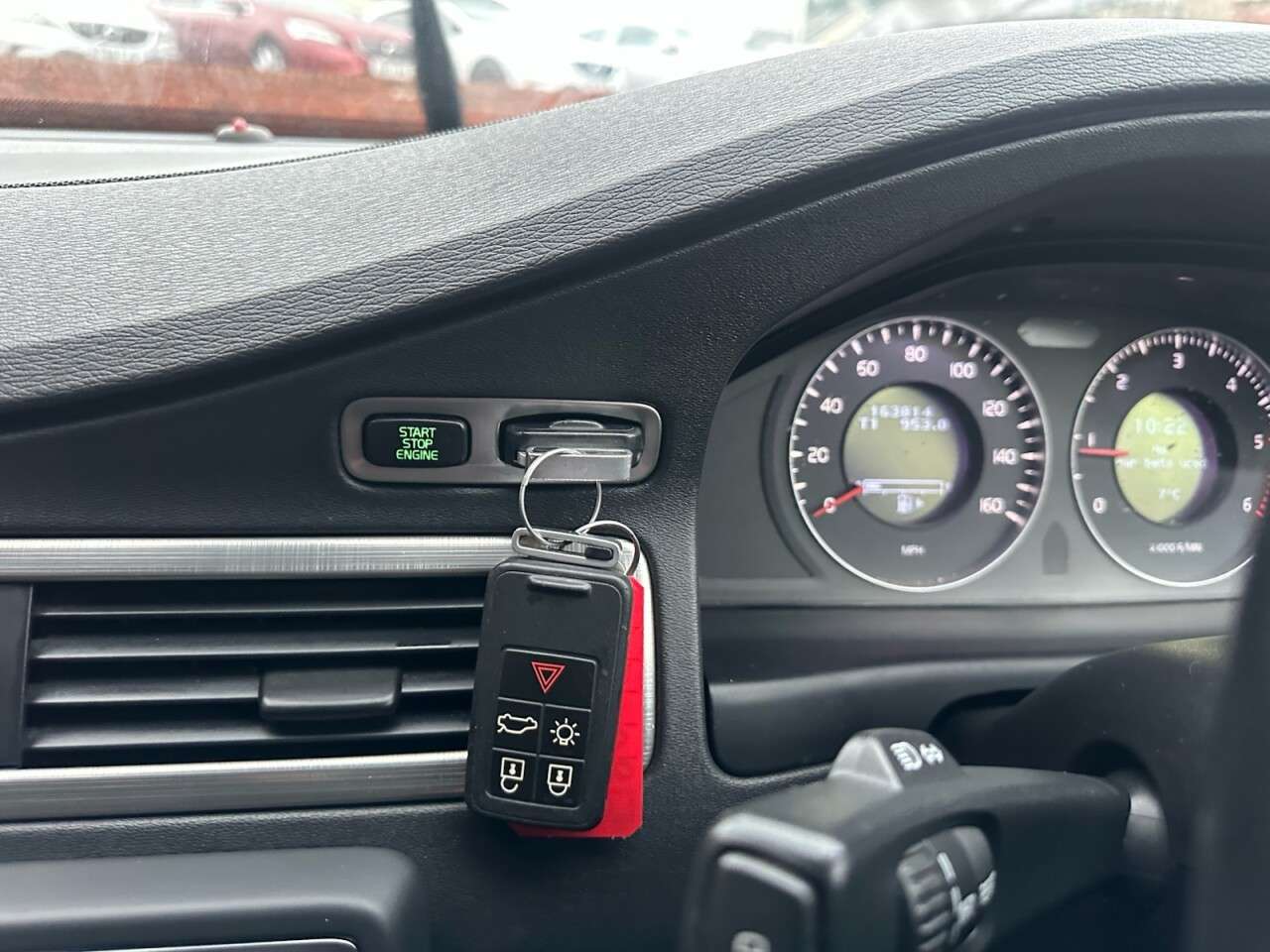 2009 VOLVO V70 2009 VOLVO V70