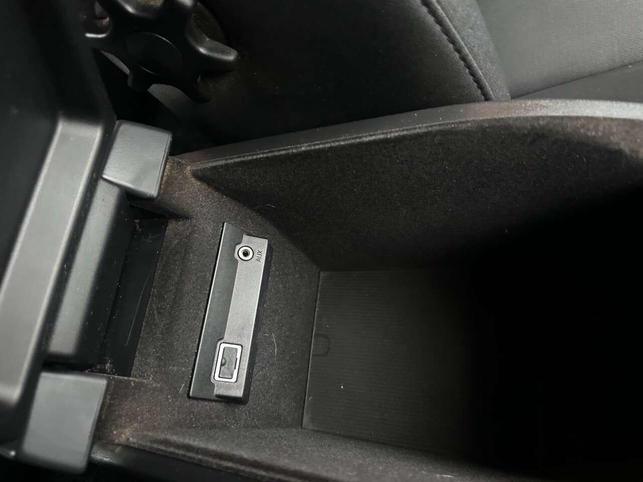 2009 VOLVO V70 2009 VOLVO V70