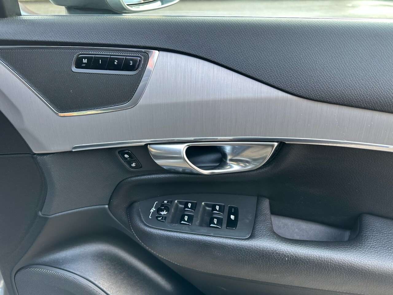 2020 VOLVO XC90 2020 VOLVO XC90