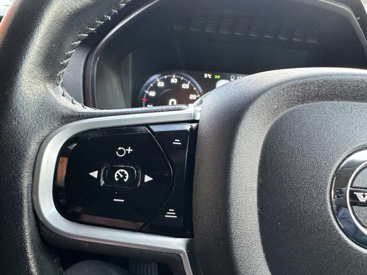 2020 VOLVO XC90 2020 VOLVO XC90