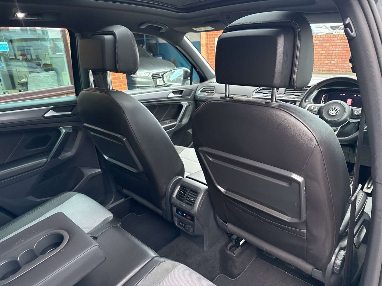 2019 VOLKSWAGEN TIGUAN 2019 VOLKSWAGEN TIGUAN