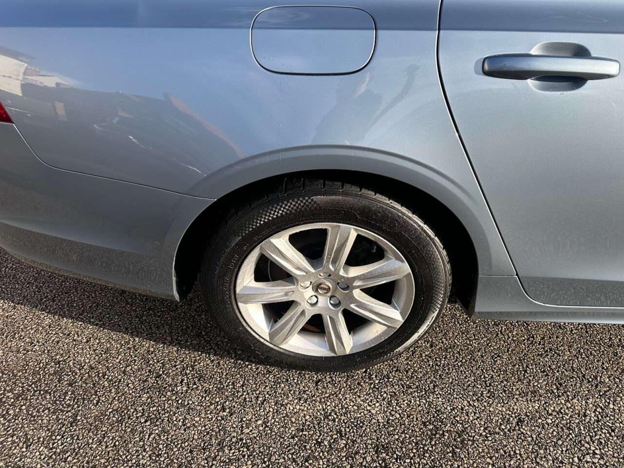 2018 VOLVO V90 2018 VOLVO V90