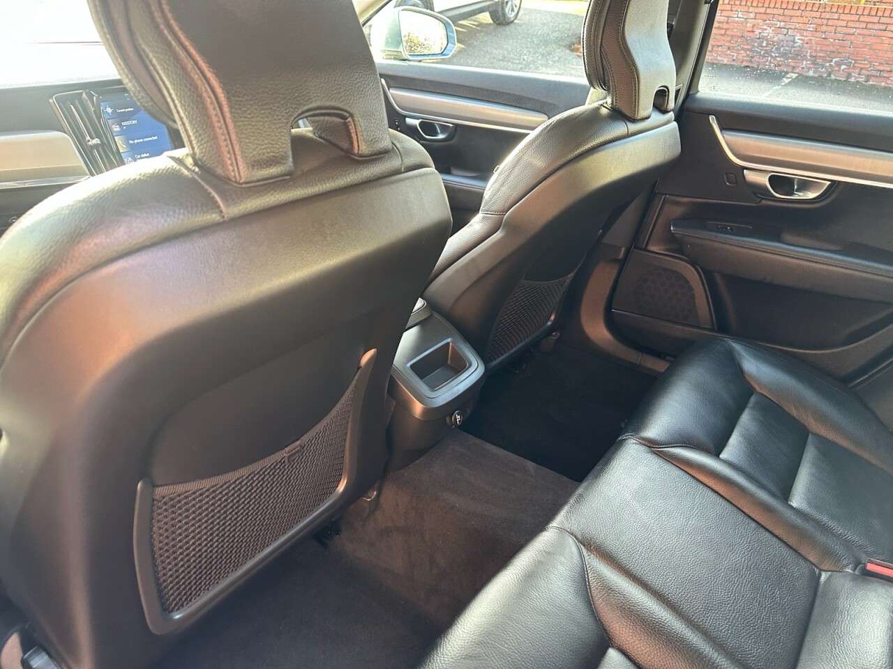 2018 VOLVO V90 2018 VOLVO V90