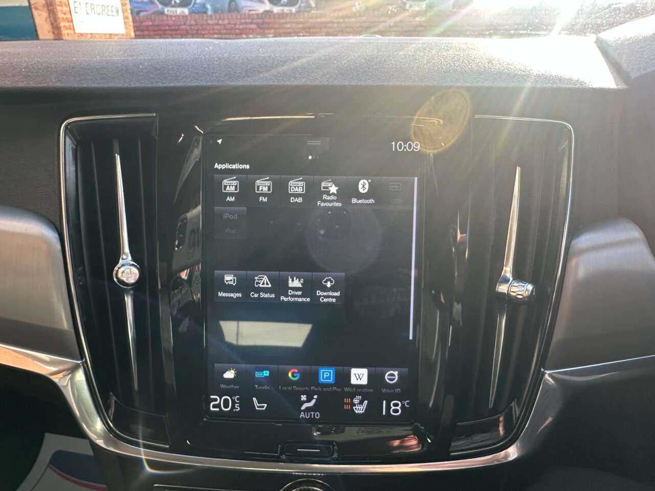 2018 VOLVO V90 2018 VOLVO V90