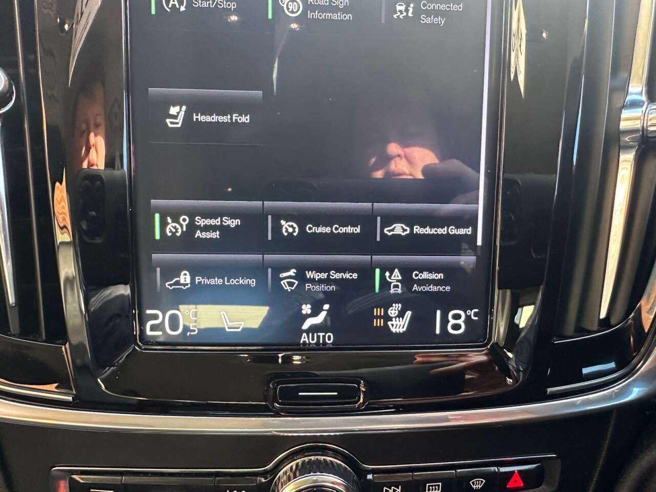 2018 VOLVO V90 2018 VOLVO V90