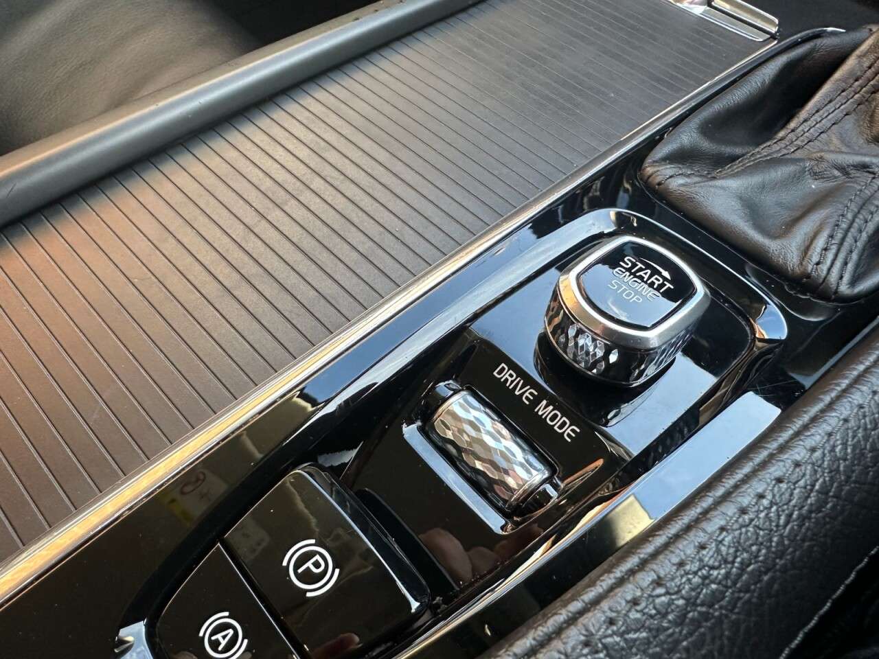 2018 VOLVO V90 2018 VOLVO V90