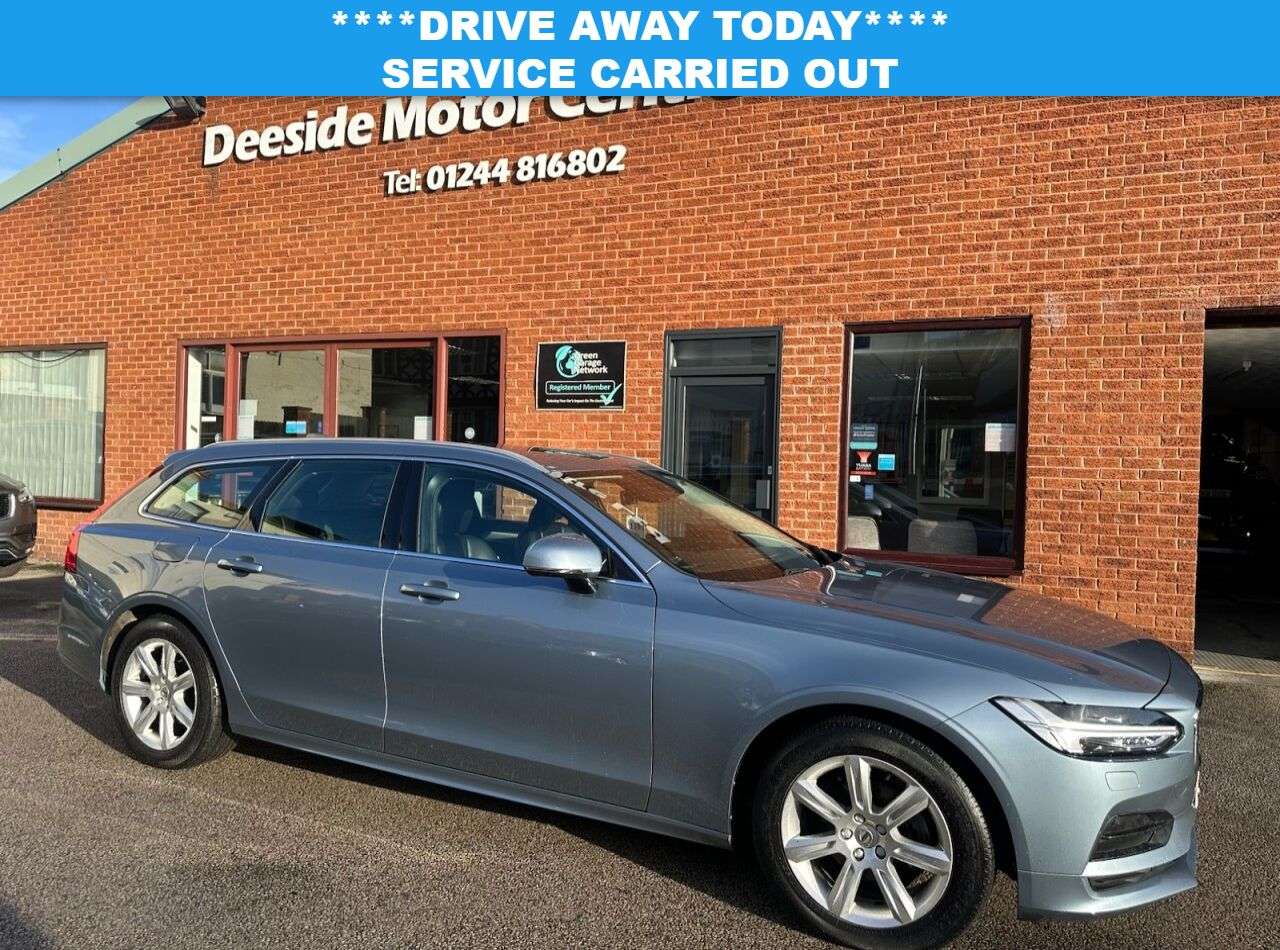A 2018 VOLVO V90 2.0 D4 Momentum Estate 5dr Diesel Auto Euro 6 (s/s) (190 ps) Front and rear A 2018 VOLVO V90 2.0 D4 Momentum Estate 5dr Diesel Auto Euro 6 (s/s) (190 ps) Front and rear