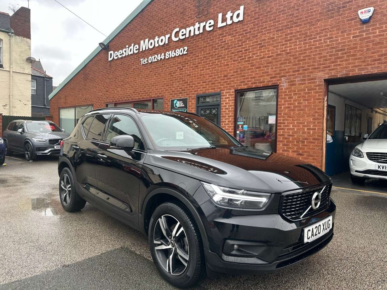 2020 VOLVO XC40 2020 VOLVO XC40