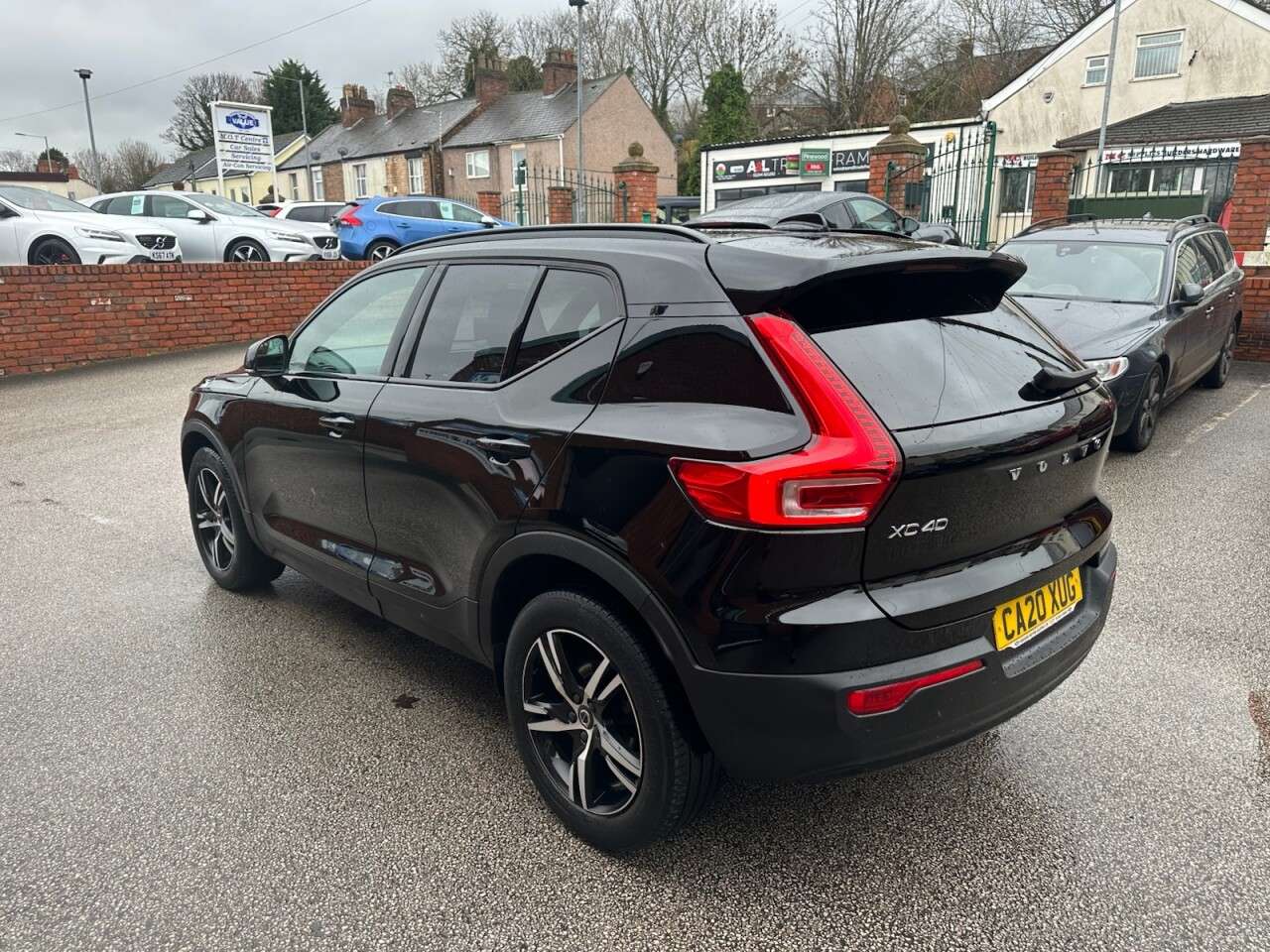 2020 VOLVO XC40 2020 VOLVO XC40