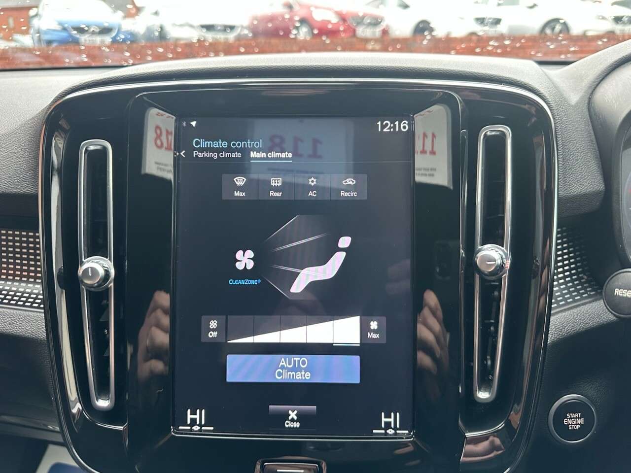 2020 VOLVO XC40 2020 VOLVO XC40