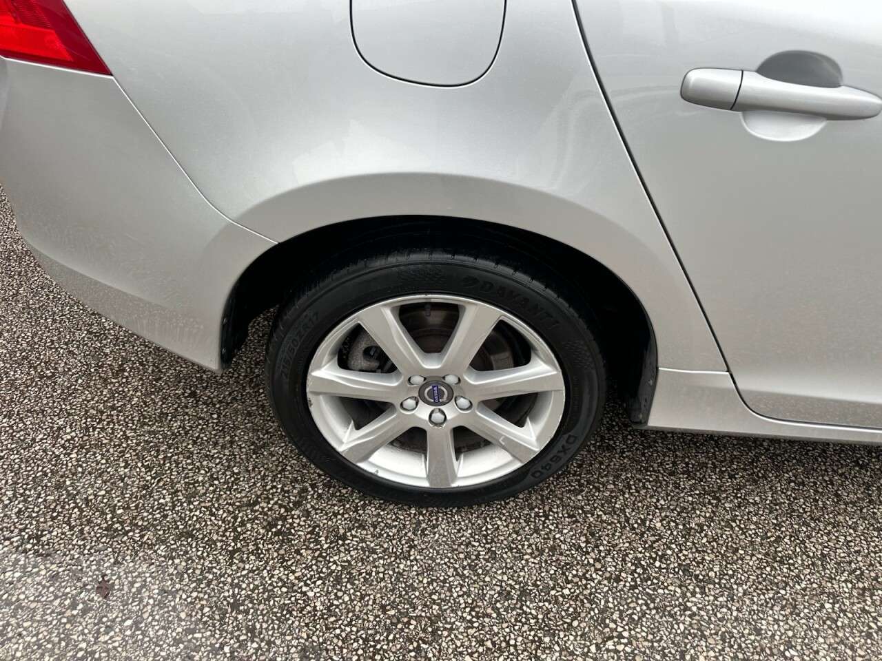 2018 VOLVO V60 2018 VOLVO V60