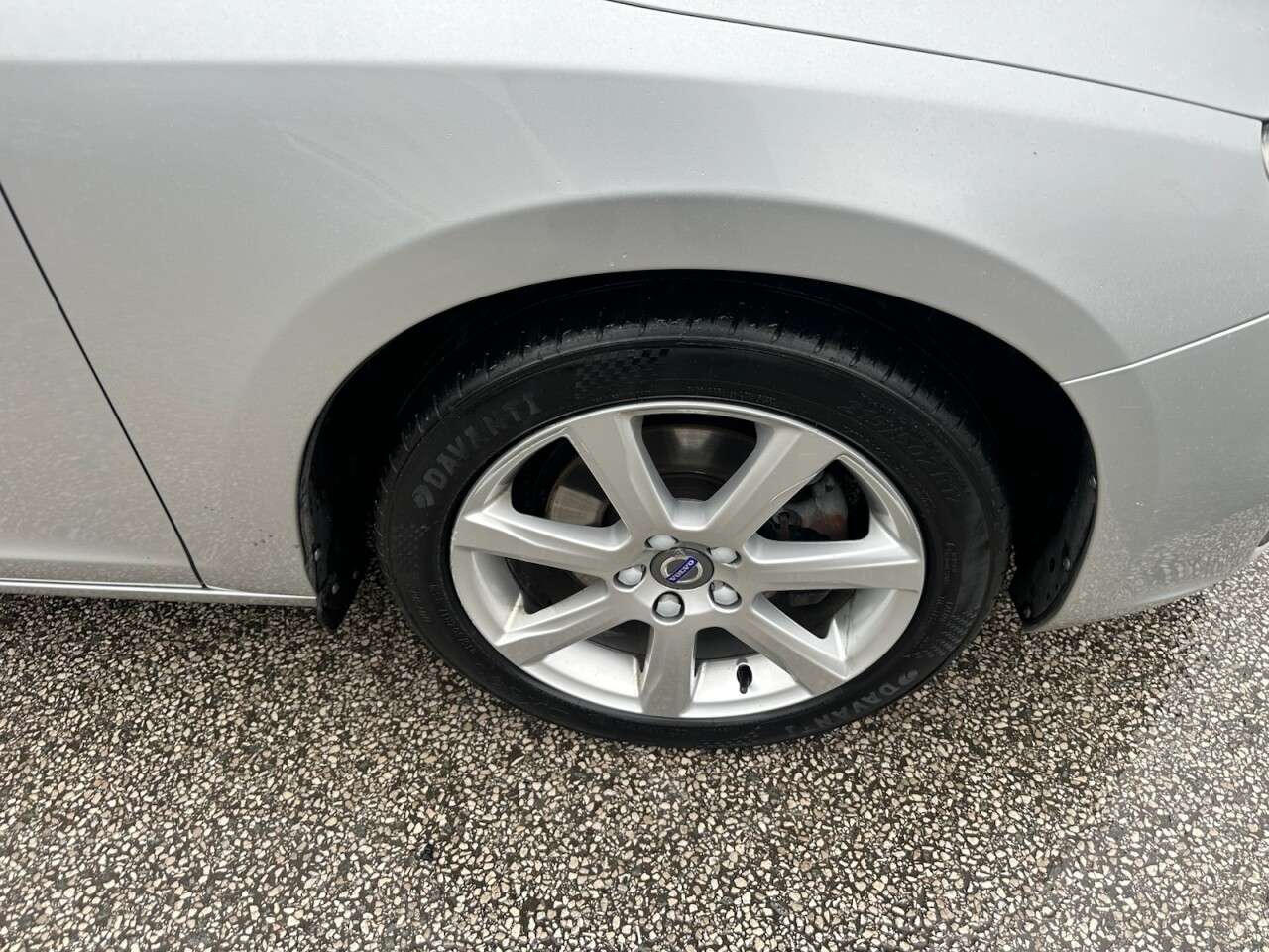 2018 VOLVO V60 2018 VOLVO V60