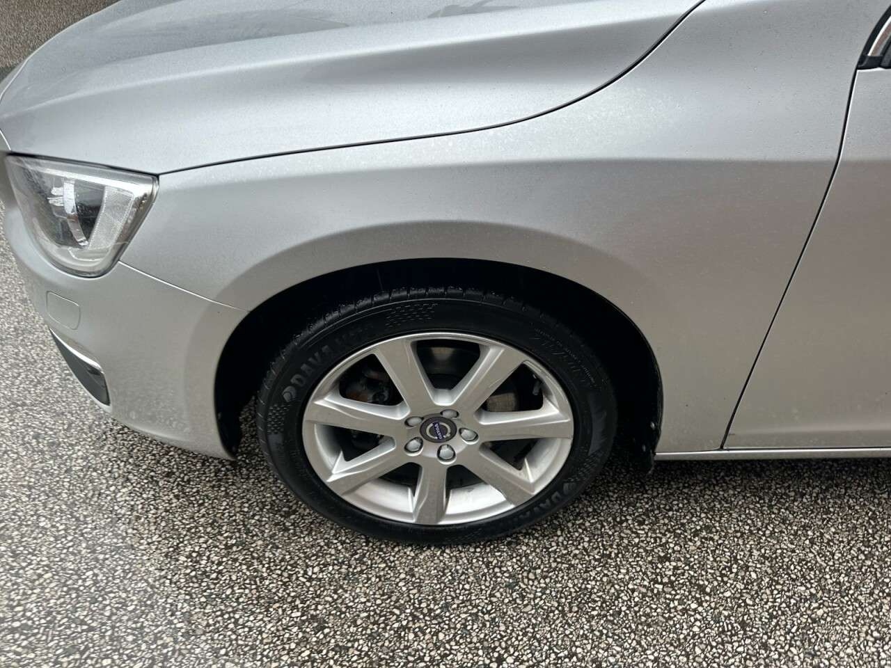 2018 VOLVO V60 2018 VOLVO V60