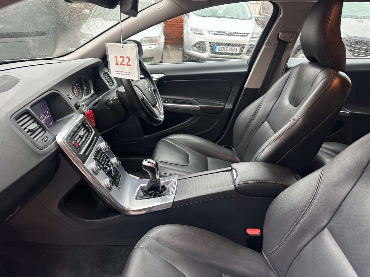 2018 VOLVO V60 2018 VOLVO V60