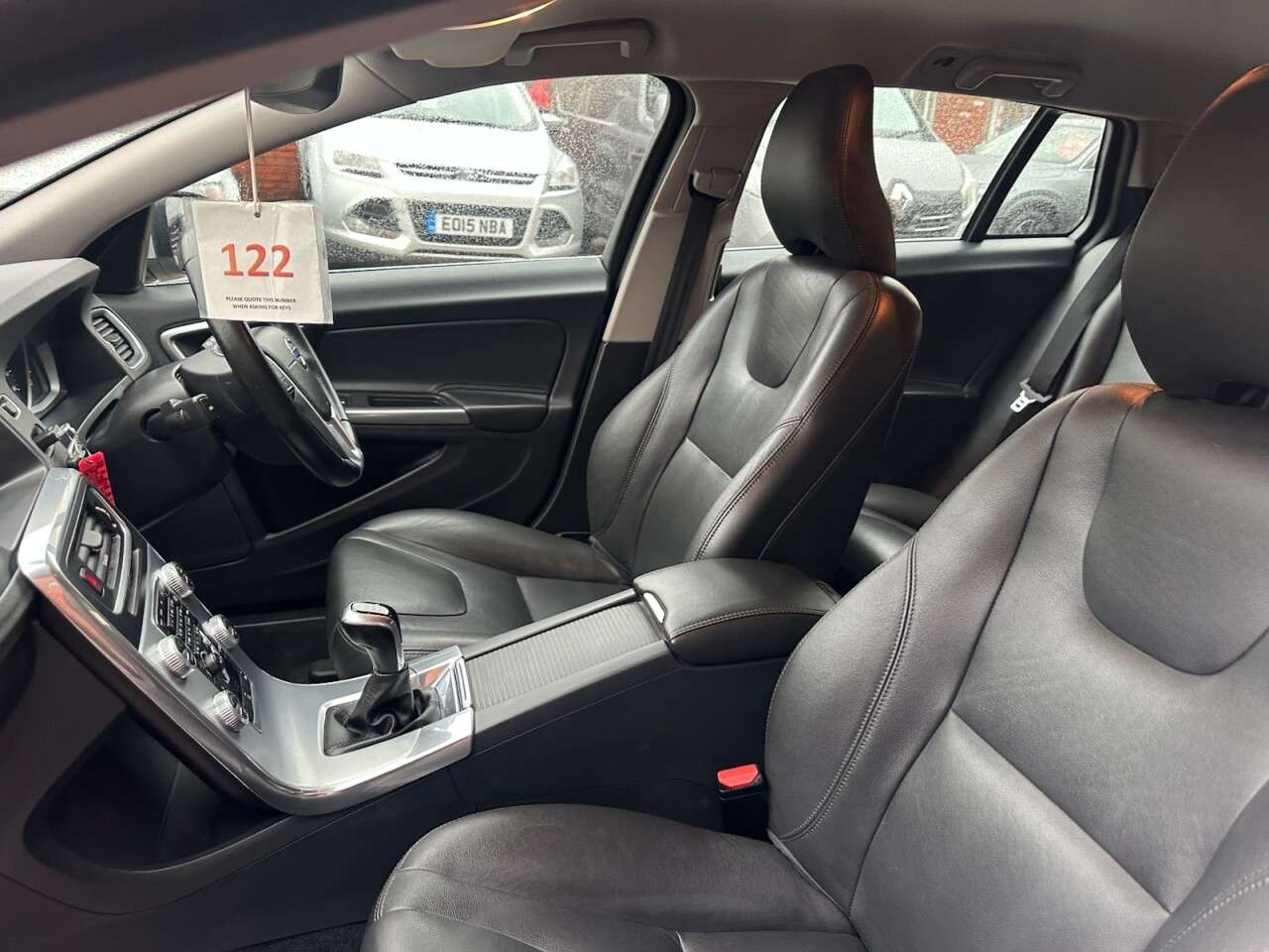 2018 VOLVO V60 2018 VOLVO V60