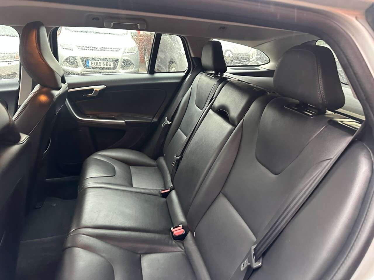 2018 VOLVO V60 2018 VOLVO V60