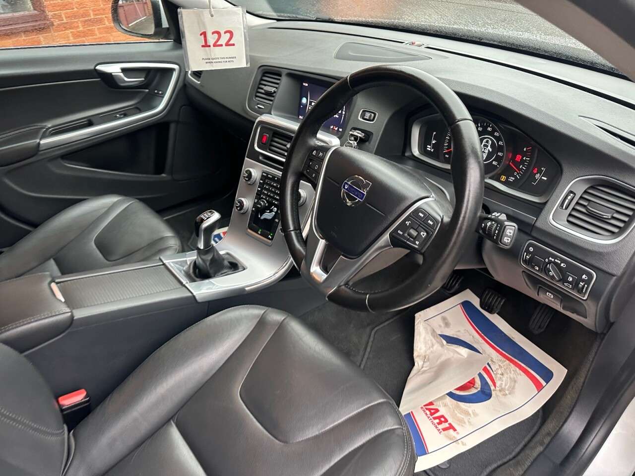 2018 VOLVO V60 2018 VOLVO V60