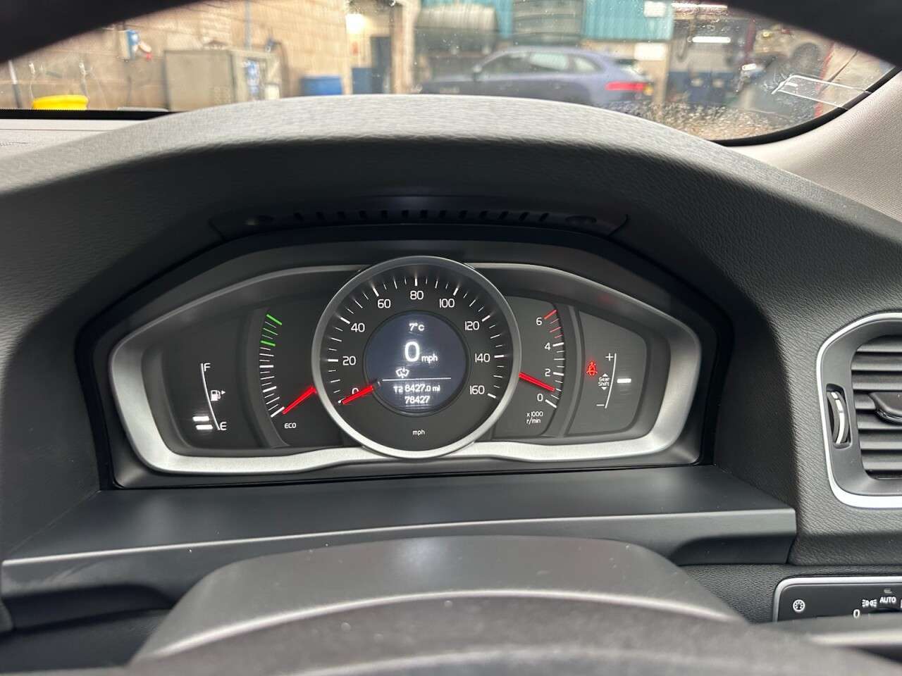 2018 VOLVO V60 2018 VOLVO V60