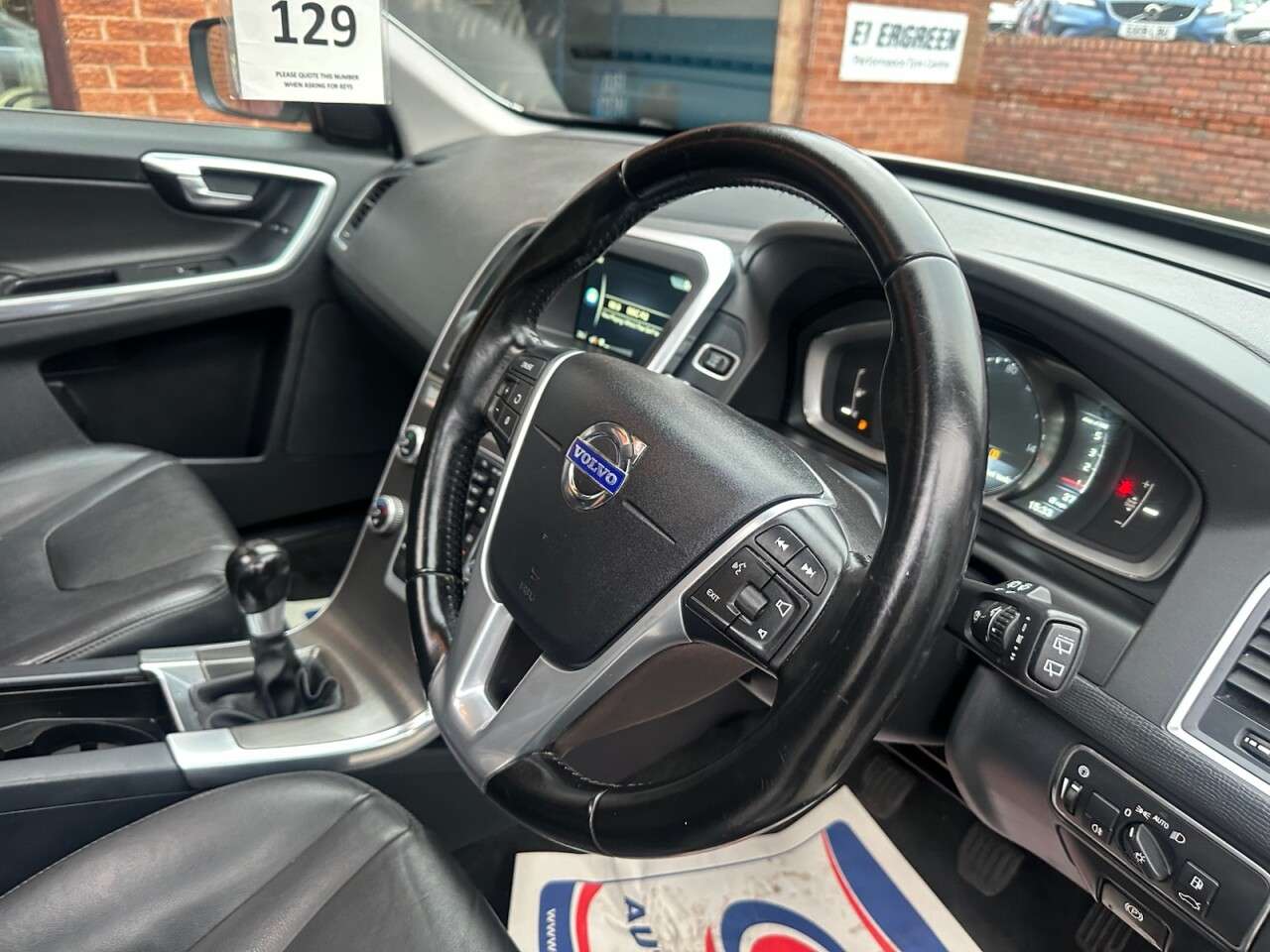 2015 VOLVO XC60 2015 VOLVO XC60