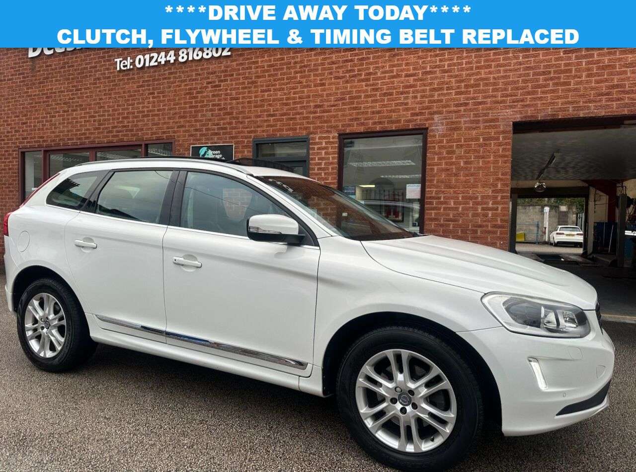 A 2015 VOLVO XC60 2.4 D5 SE Lux Nav SUV 5dr Diesel Manual AWD Euro 5 (s/s) (215 ps) Rear view A 2015 VOLVO XC60 2.4 D5 SE Lux Nav SUV 5dr Diesel Manual AWD Euro 5 (s/s) (215 ps) Rear view