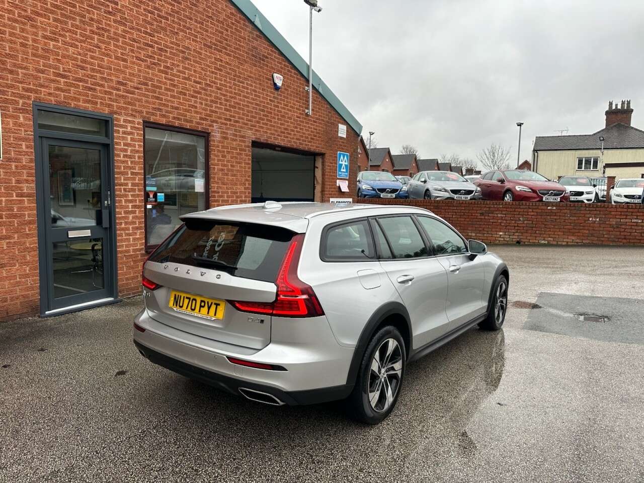 2020 VOLVO V60 CROSS COUNTRY 2020 VOLVO V60 CROSS COUNTRY