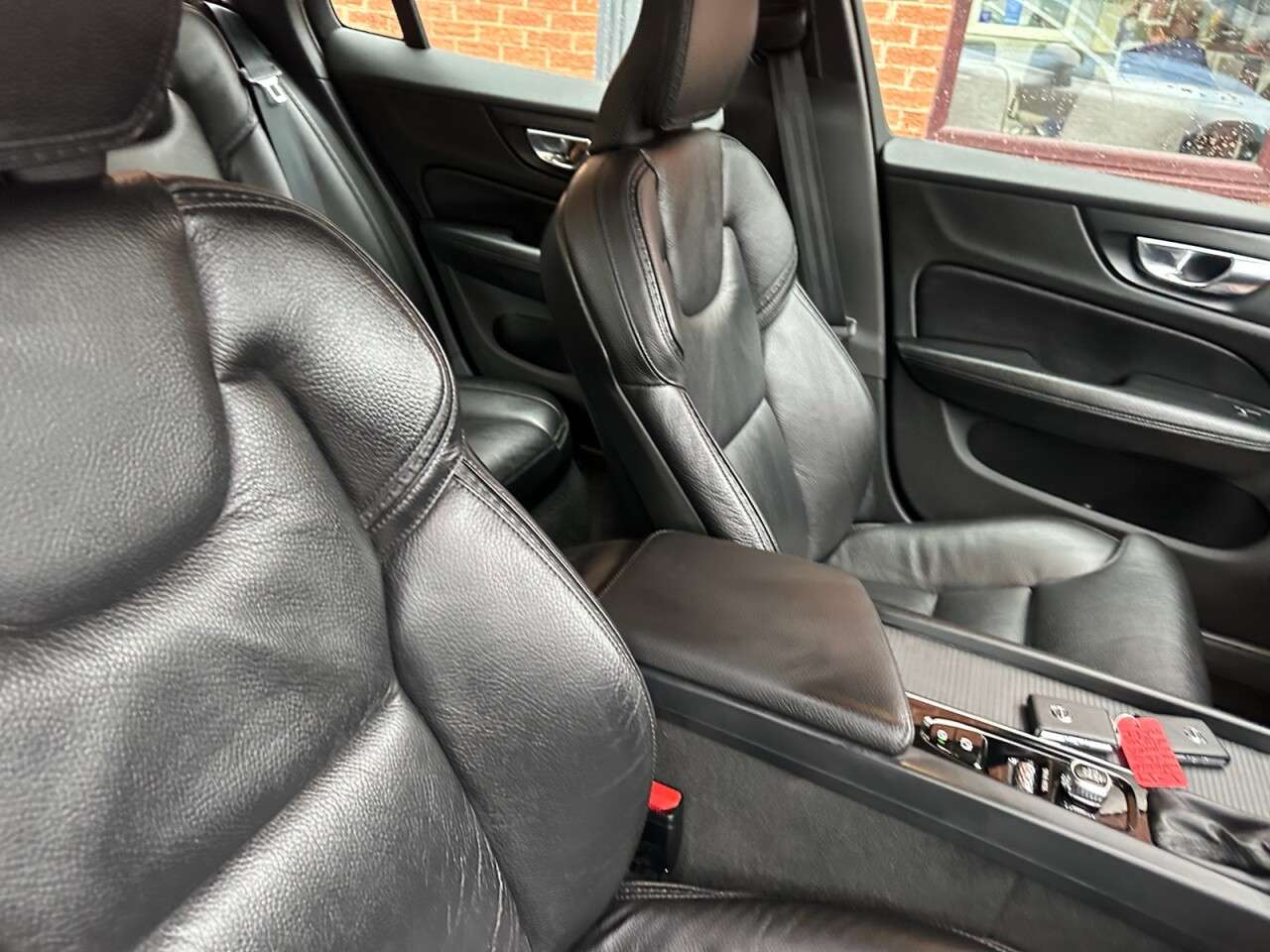 2020 VOLVO V60 CROSS COUNTRY 2020 VOLVO V60 CROSS COUNTRY