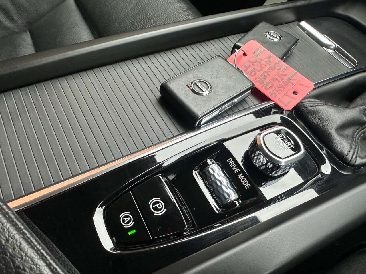 2020 VOLVO V60 CROSS COUNTRY 2020 VOLVO V60 CROSS COUNTRY