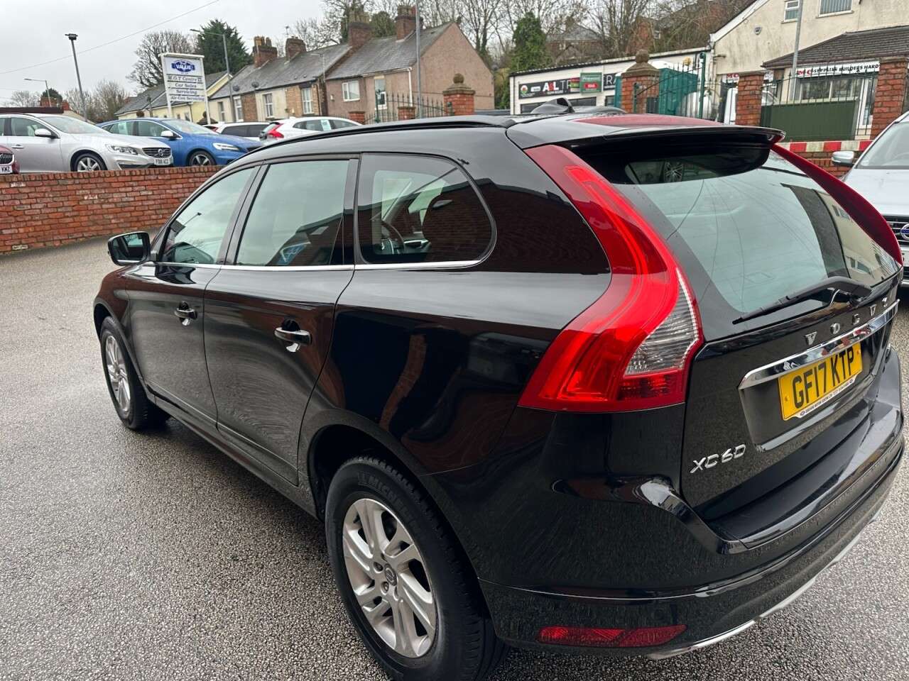 2017 VOLVO XC60 2017 VOLVO XC60