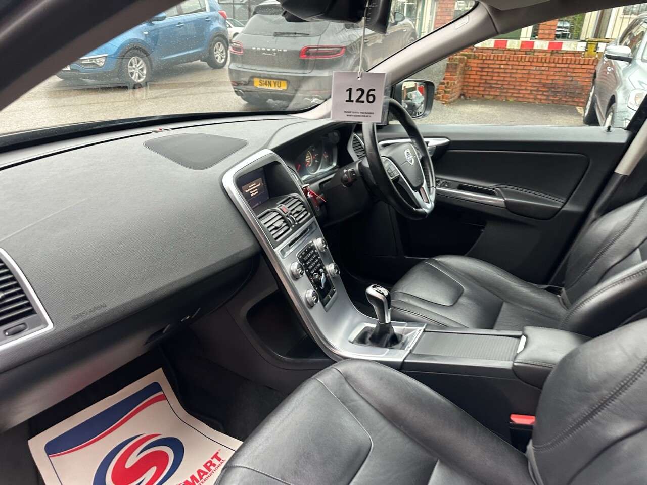 2017 VOLVO XC60 2017 VOLVO XC60