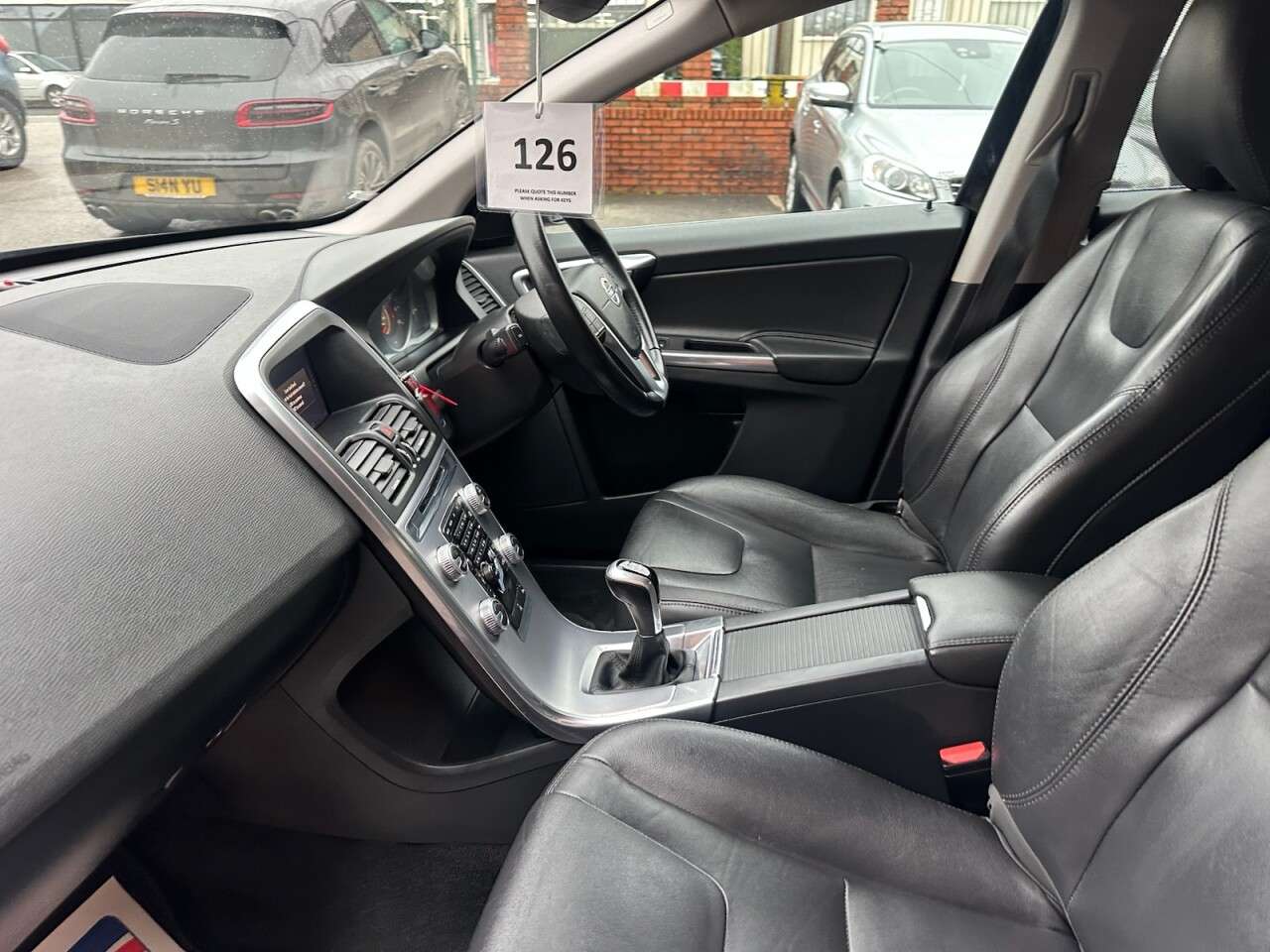 2017 VOLVO XC60 2017 VOLVO XC60