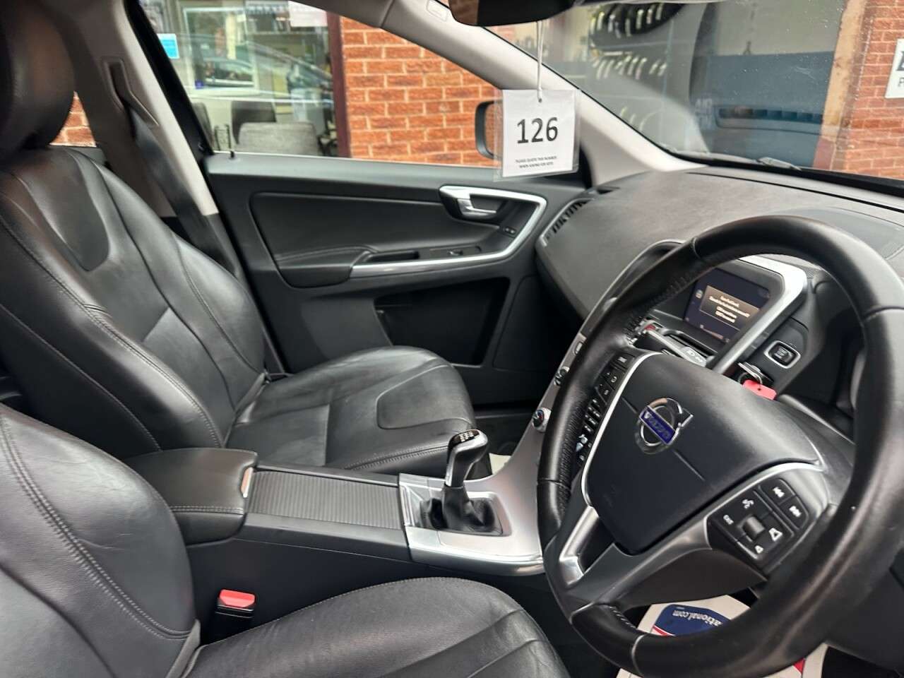 2017 VOLVO XC60 2017 VOLVO XC60