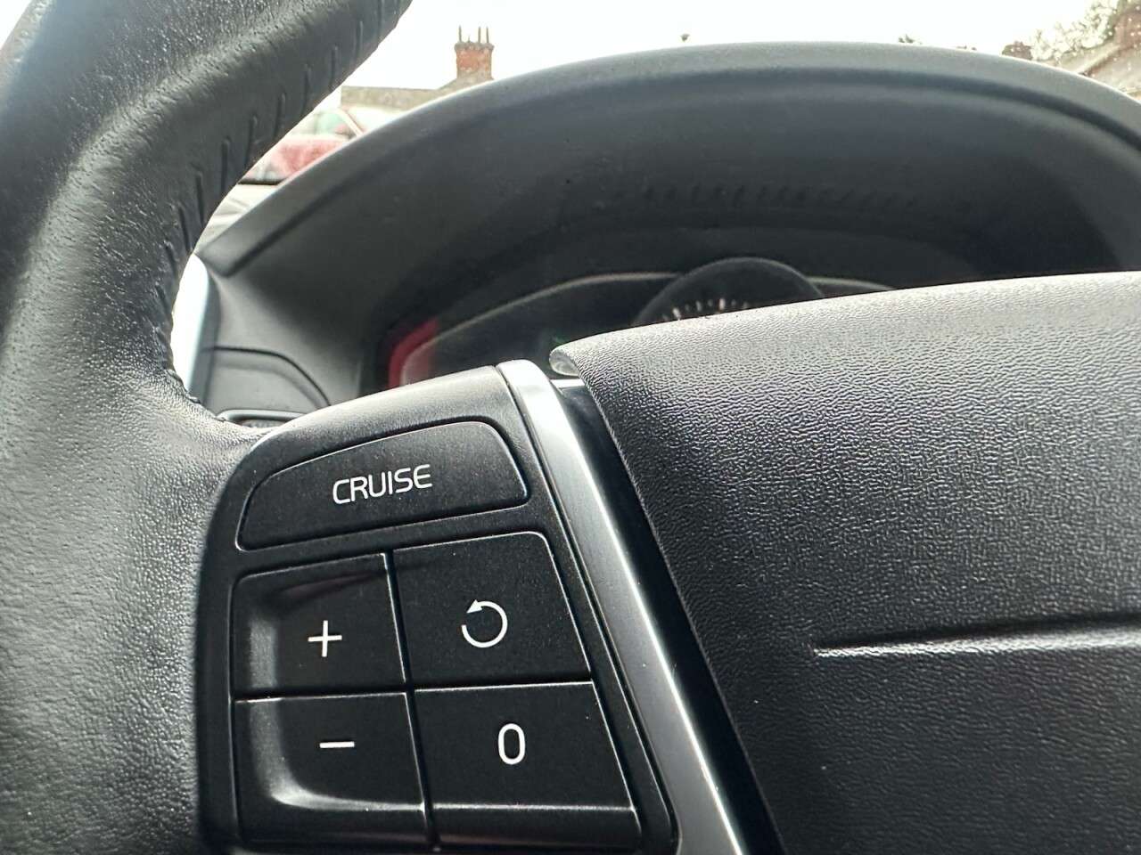 2017 VOLVO XC60 2017 VOLVO XC60