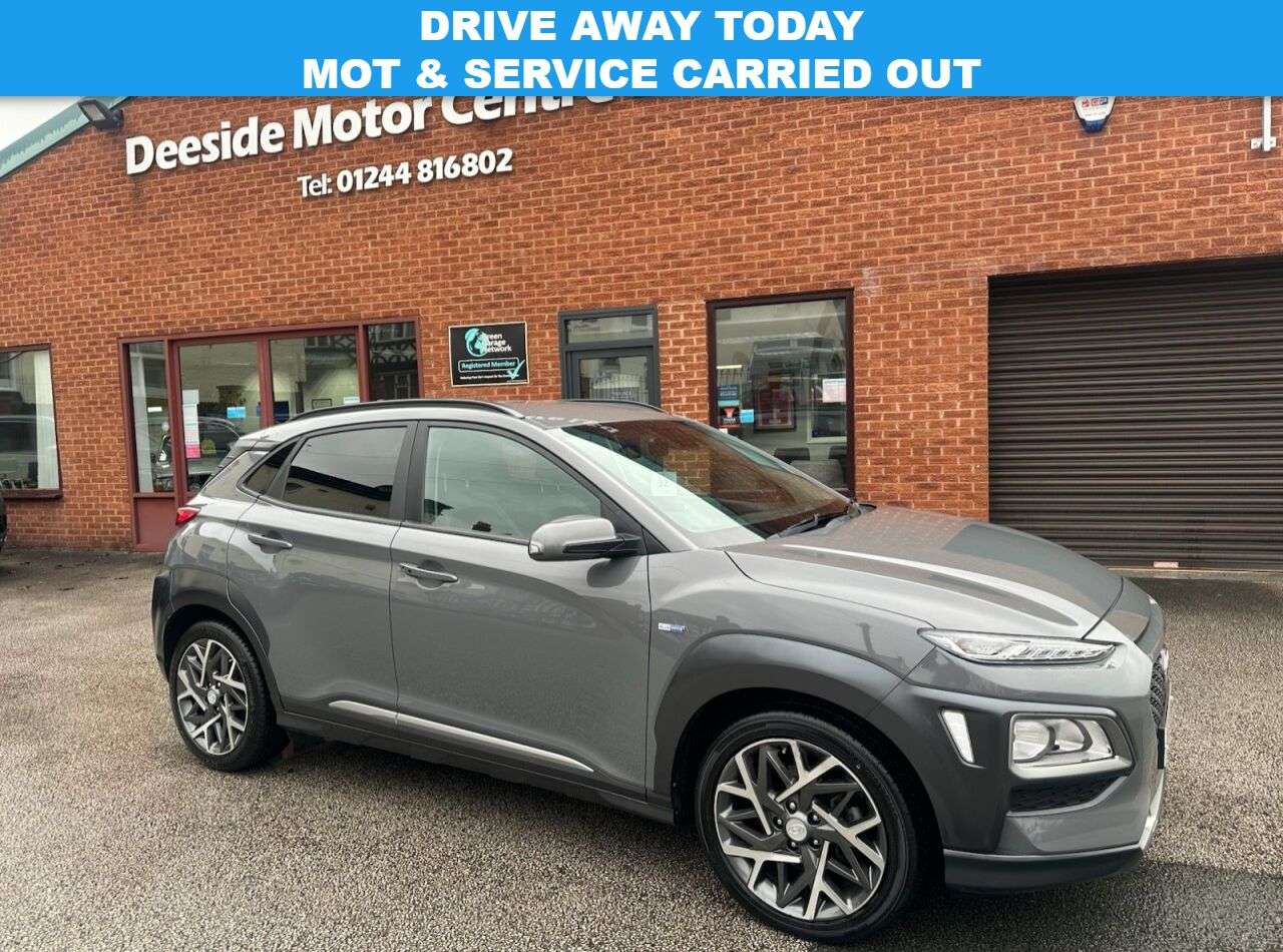 A 2020 HYUNDAI KONA 1.6 h-GDi Premium SUV 5dr Petrol Hybrid DCT Euro 6 (s/s) (141 ps) Rear view A 2020 HYUNDAI KONA 1.6 h-GDi Premium SUV 5dr Petrol Hybrid DCT Euro 6 (s/s) (141 ps) Rear view