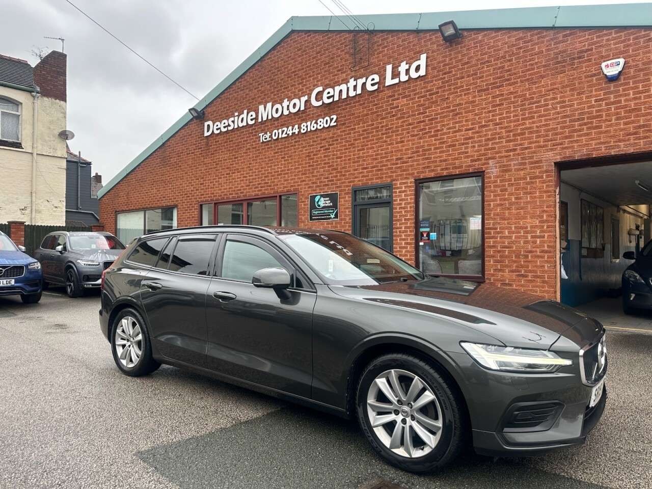 2019 VOLVO V60 2019 VOLVO V60