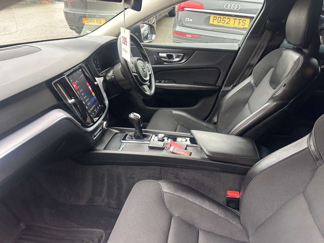 2019 VOLVO V60 2019 VOLVO V60