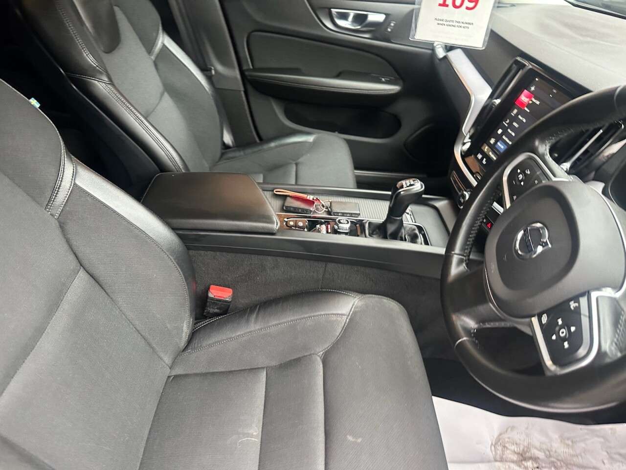 2019 VOLVO V60 2019 VOLVO V60