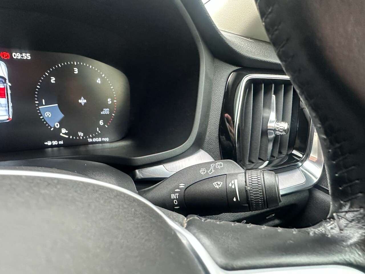 2019 VOLVO V60 2019 VOLVO V60