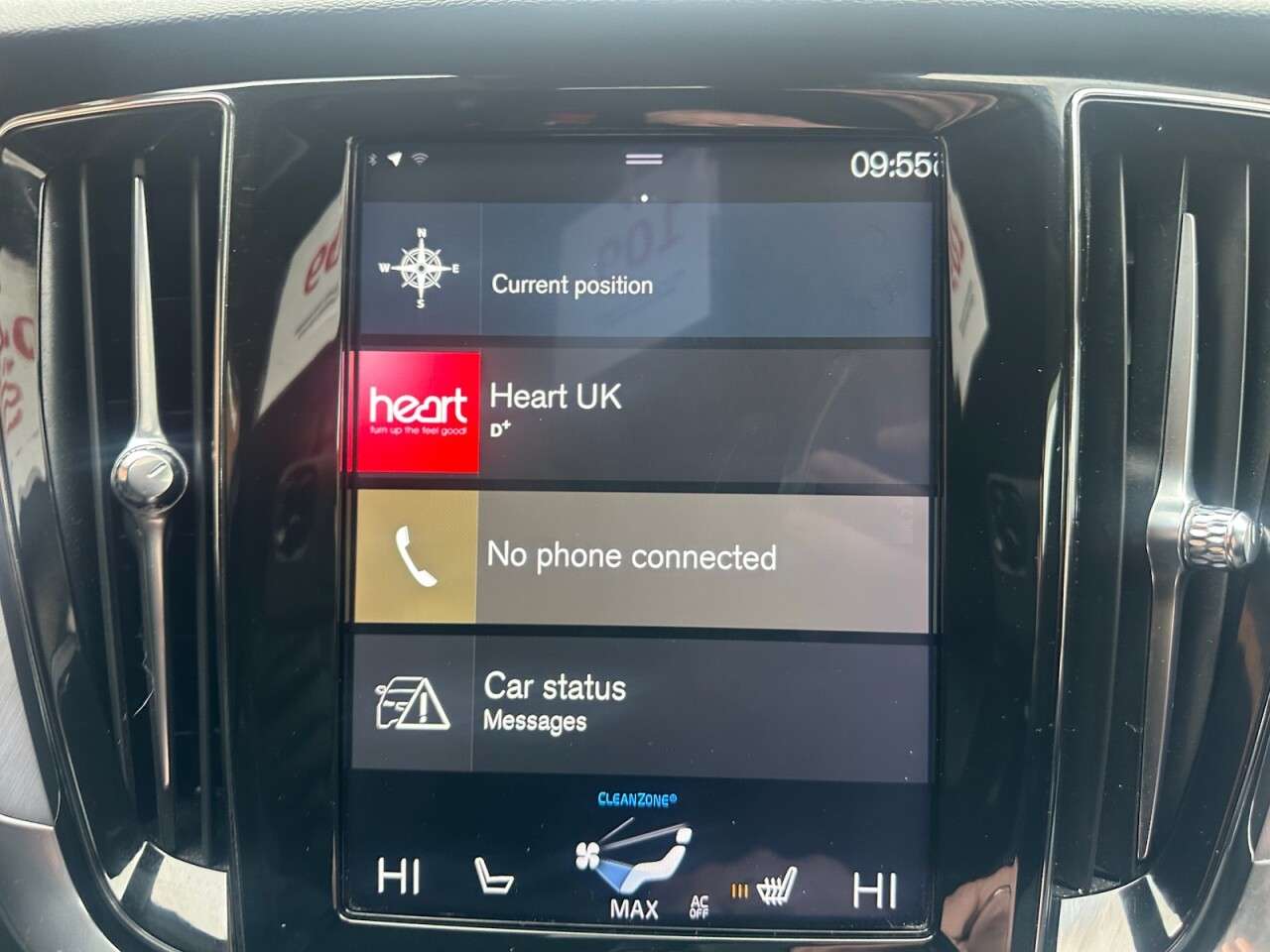 2019 VOLVO V60 2019 VOLVO V60