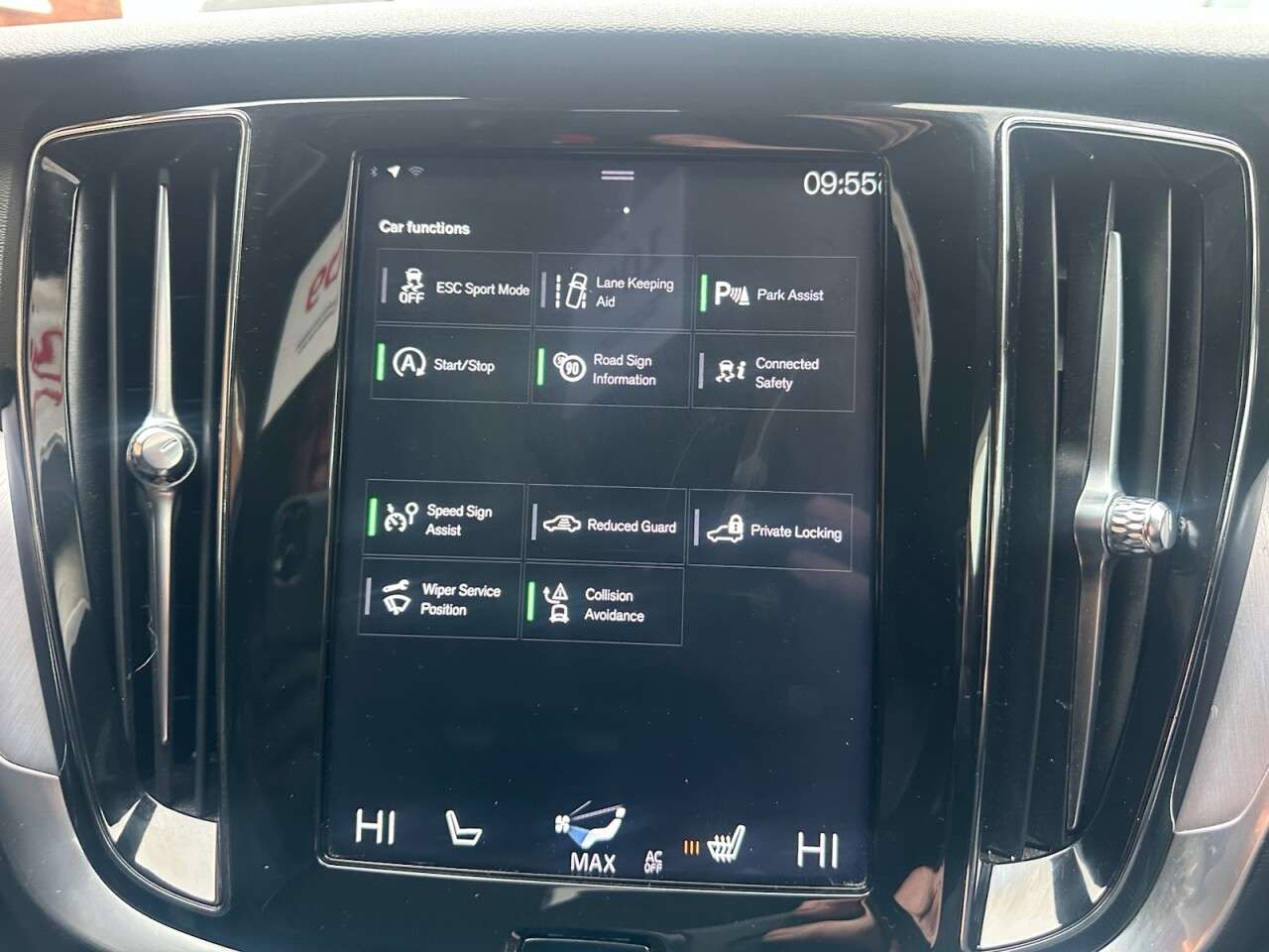 2019 VOLVO V60 2019 VOLVO V60