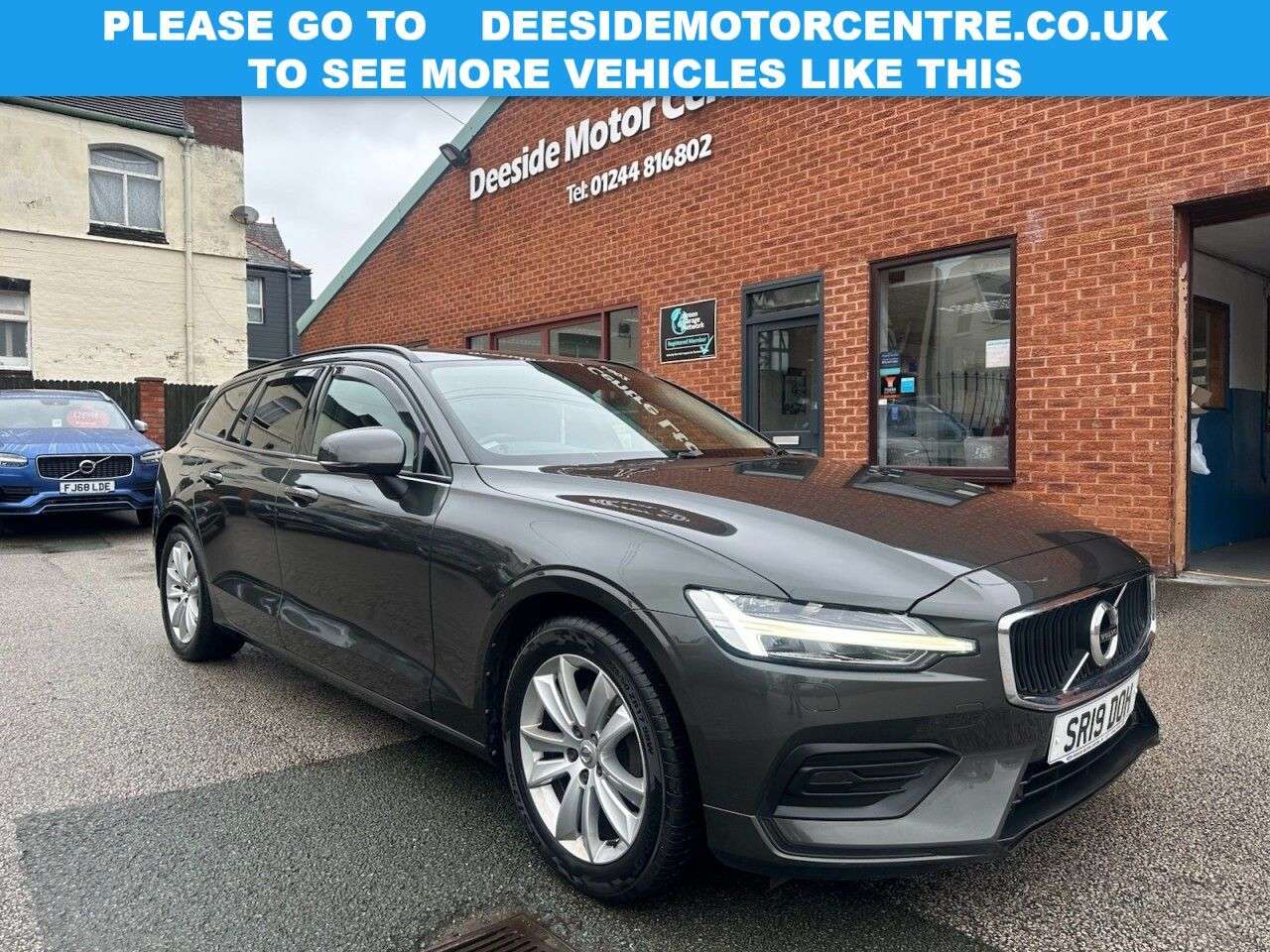 A 2019 VOLVO V60 2.0 D3 Momentum Plus Estate 5dr Diesel Manual Euro 6 (s/s) (150 ps) A 2019 VOLVO V60 2.0 D3 Momentum Plus Estate 5dr Diesel Manual Euro 6 (s/s) (150 ps)