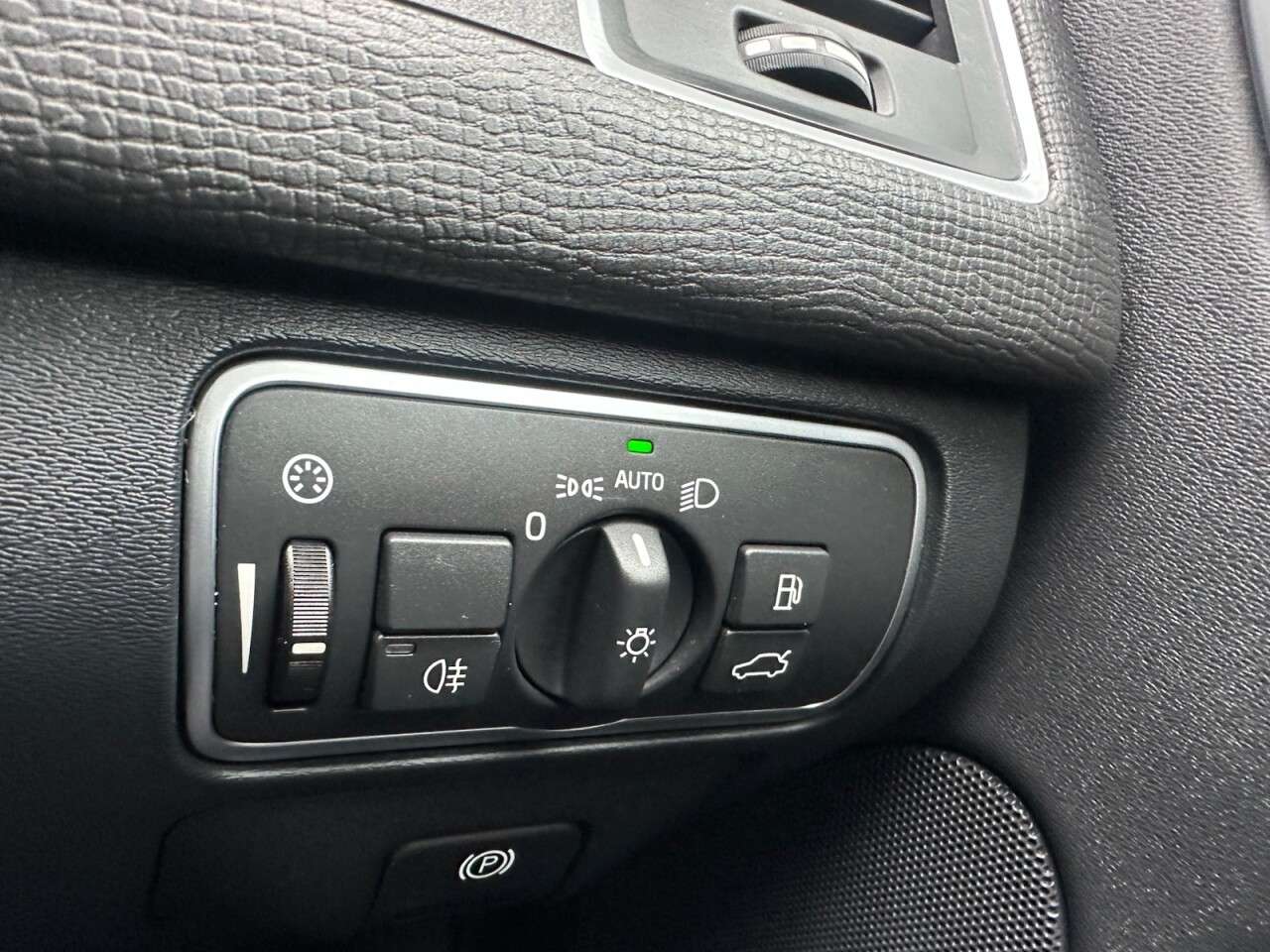 2016 VOLVO XC60 2016 VOLVO XC60