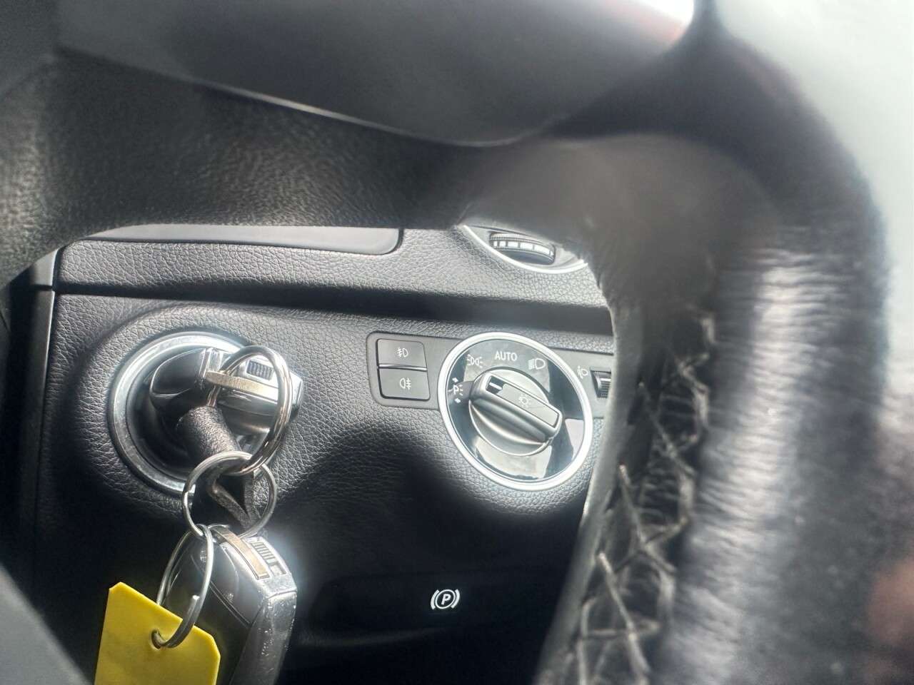 2011 MERCEDES-BENZ C-CLASS 2011 MERCEDES-BENZ C-CLASS