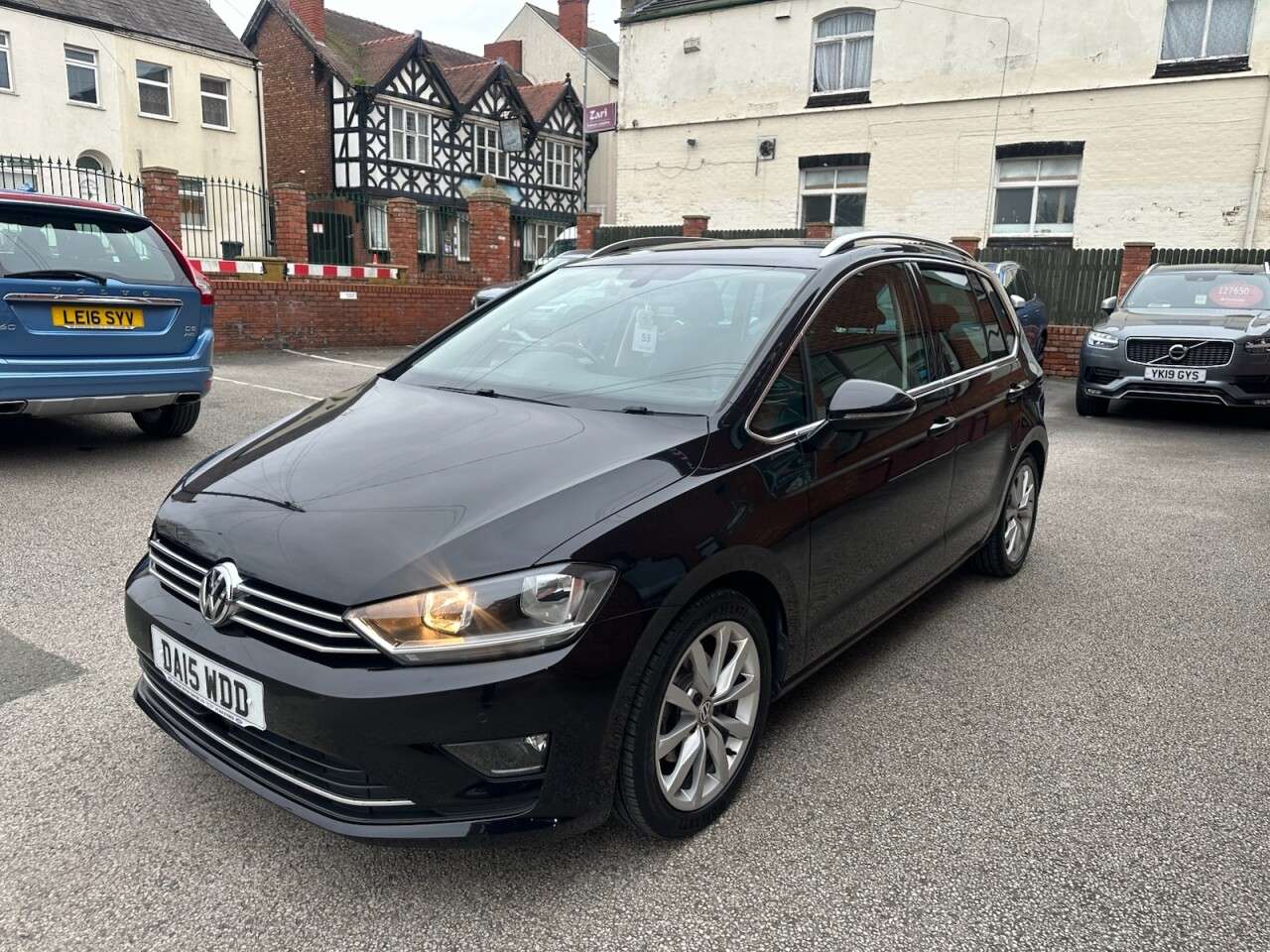 A 2015 VOLKSWAGEN GOLF SV 1.4 TSI BlueMotion Tech ACT GT MPV 5dr Petrol Manual Euro 6 (s/s) (150 ps) A 2015 VOLKSWAGEN GOLF SV 1.4 TSI BlueMotion Tech ACT GT MPV 5dr Petrol Manual Euro 6 (s/s) (150 ps)