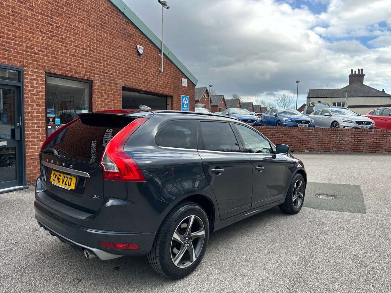 2016 VOLVO XC60 2016 VOLVO XC60