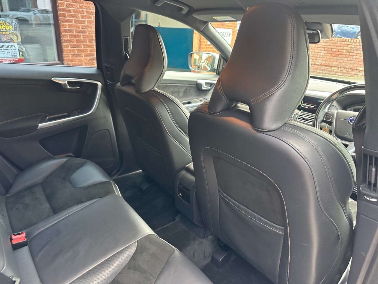 2016 VOLVO XC60 2016 VOLVO XC60