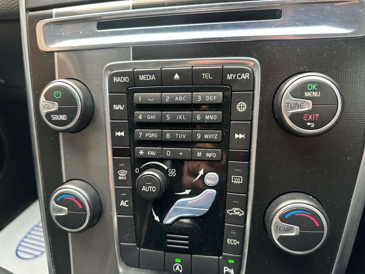 2016 VOLVO XC60 2016 VOLVO XC60