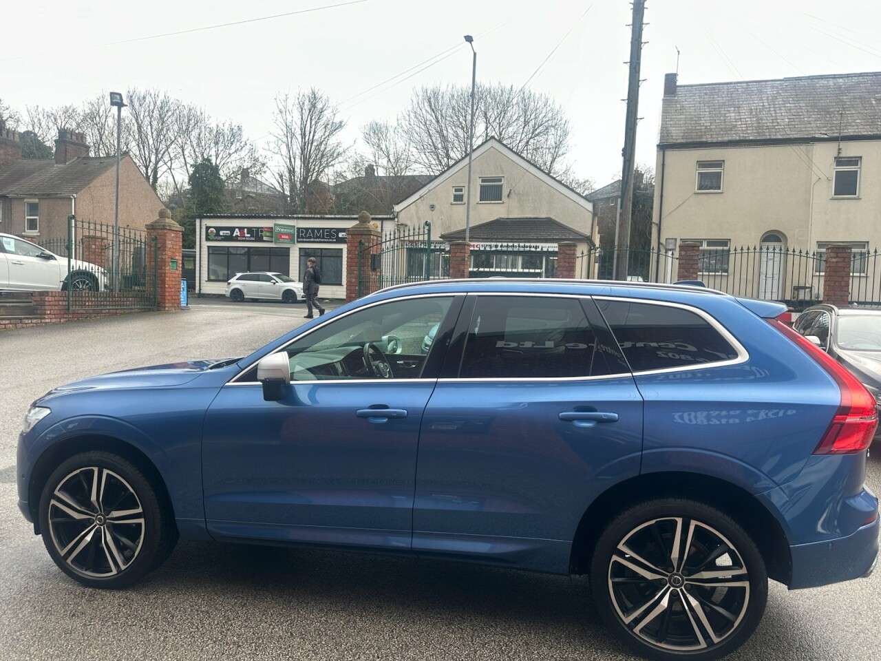 2017 VOLVO XC60 2017 VOLVO XC60