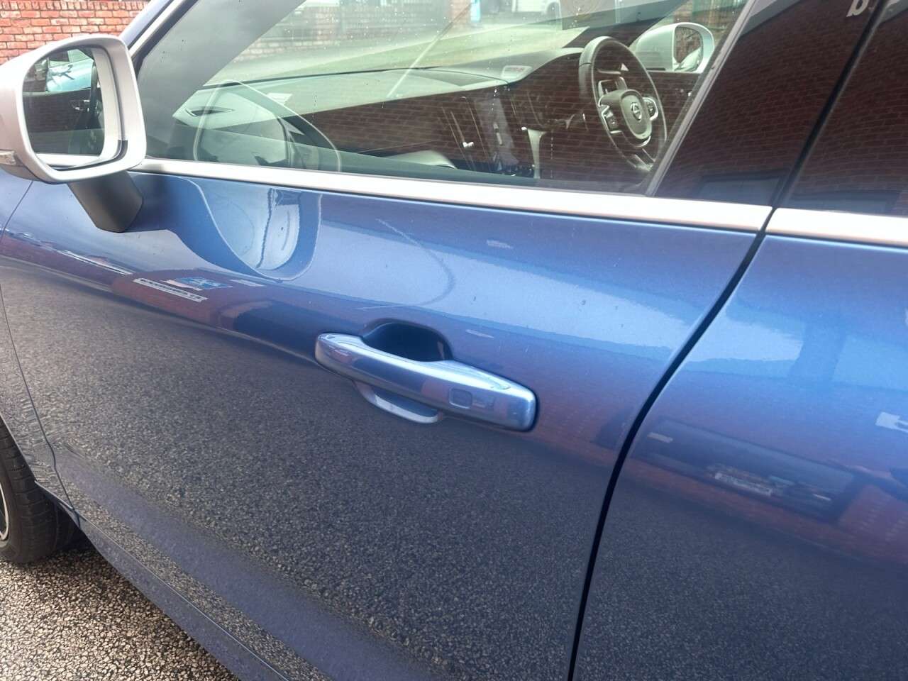 2017 VOLVO XC60 2017 VOLVO XC60