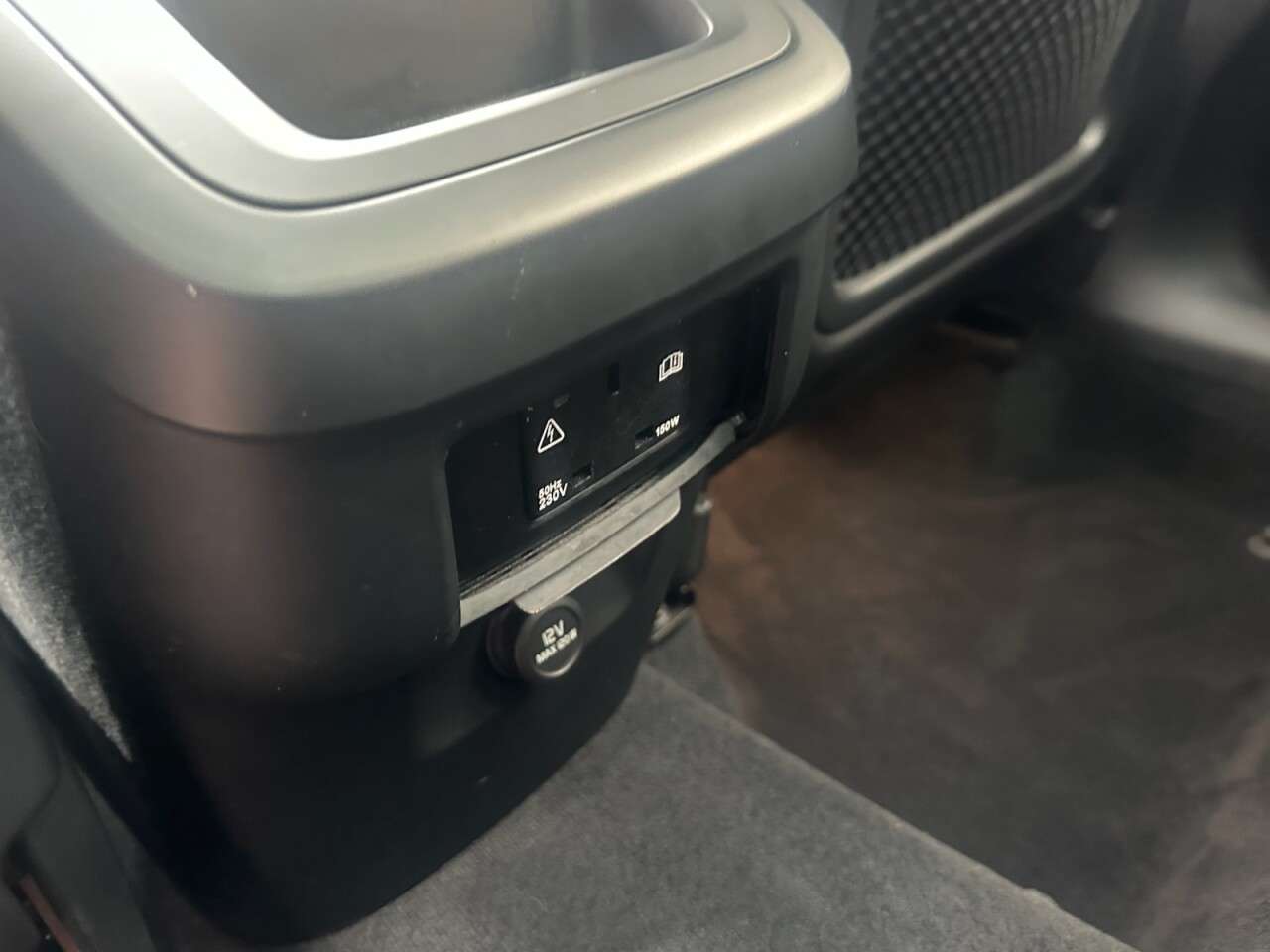 2017 VOLVO XC60 2017 VOLVO XC60